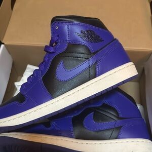 Women’s Air Jordan 1 Mid Black and violet